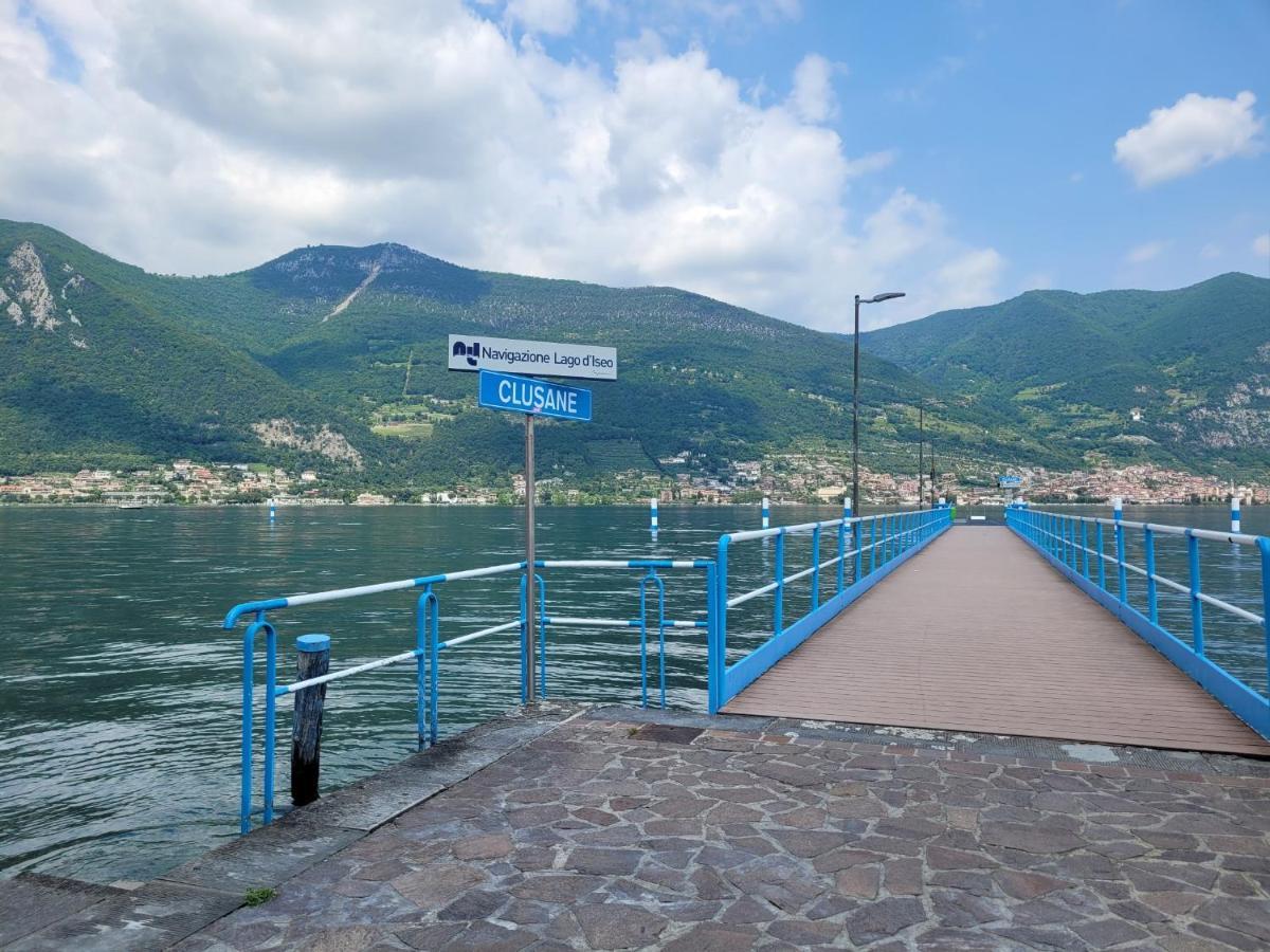 Light On Lake Iseo Clusane Dış mekan fotoğraf